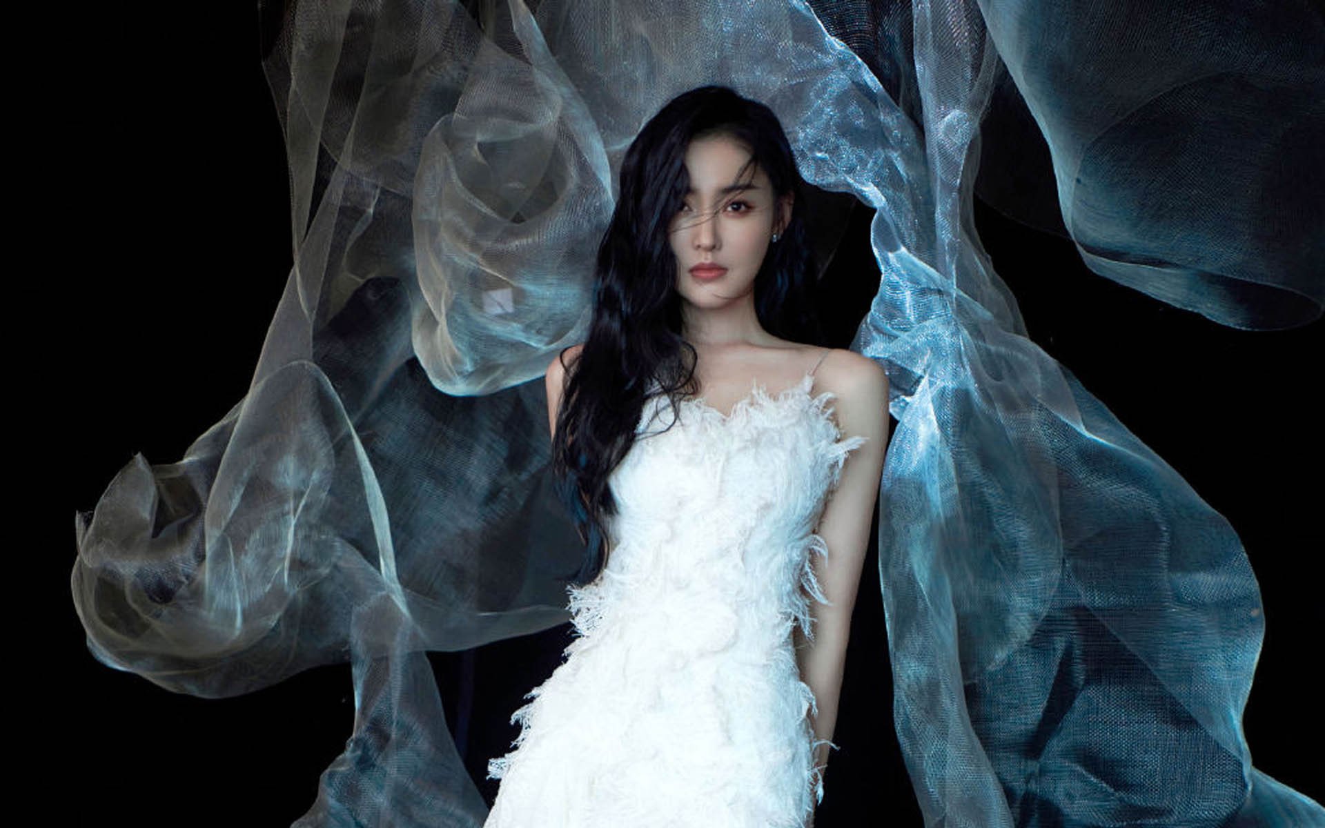 开云官网在线-自由泳转身蹬壁动作对比分析，自由泳转身慢动作示范