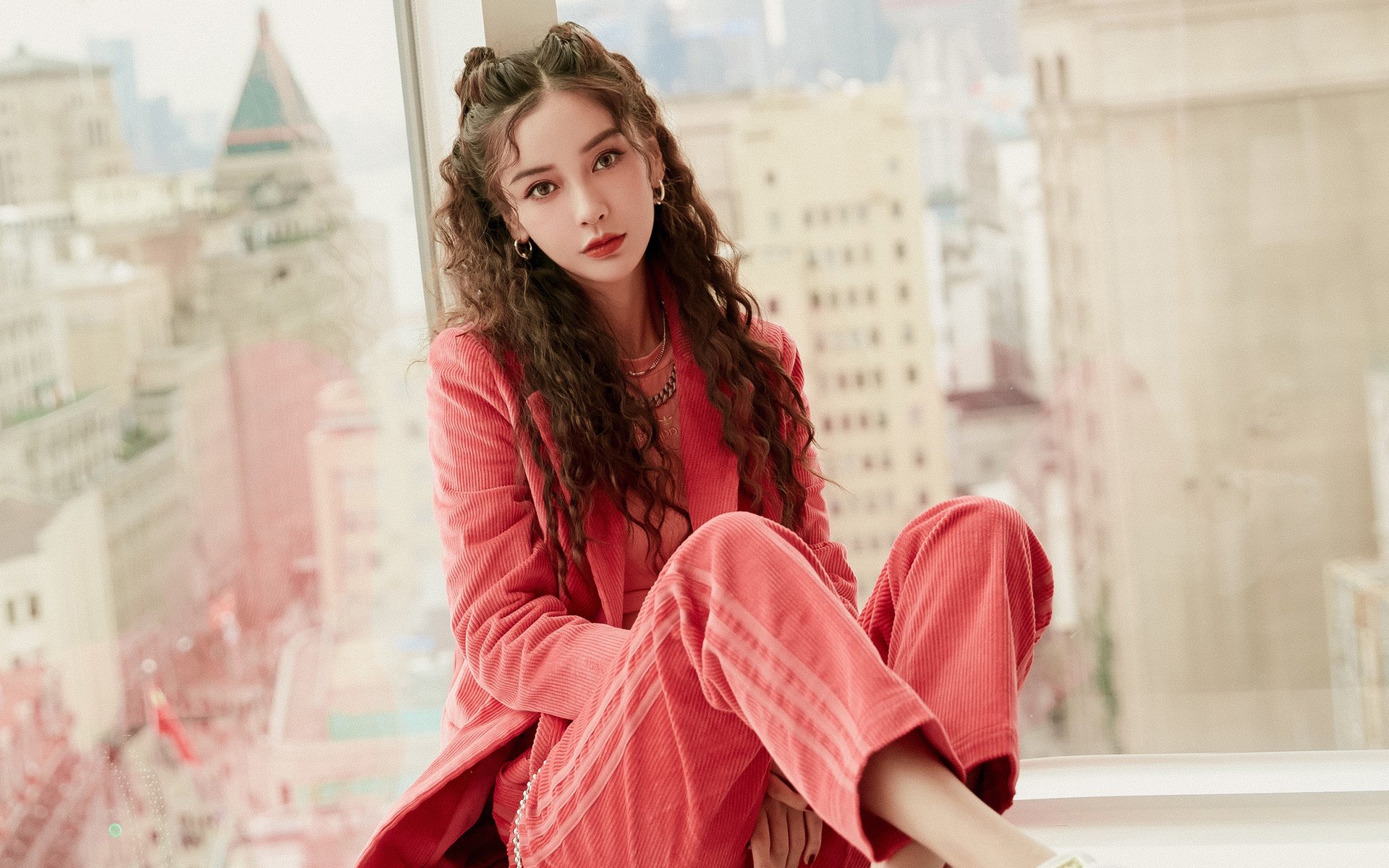 开云网页版-足球社会化传播渠道单一缺乏互动，社会化足球场