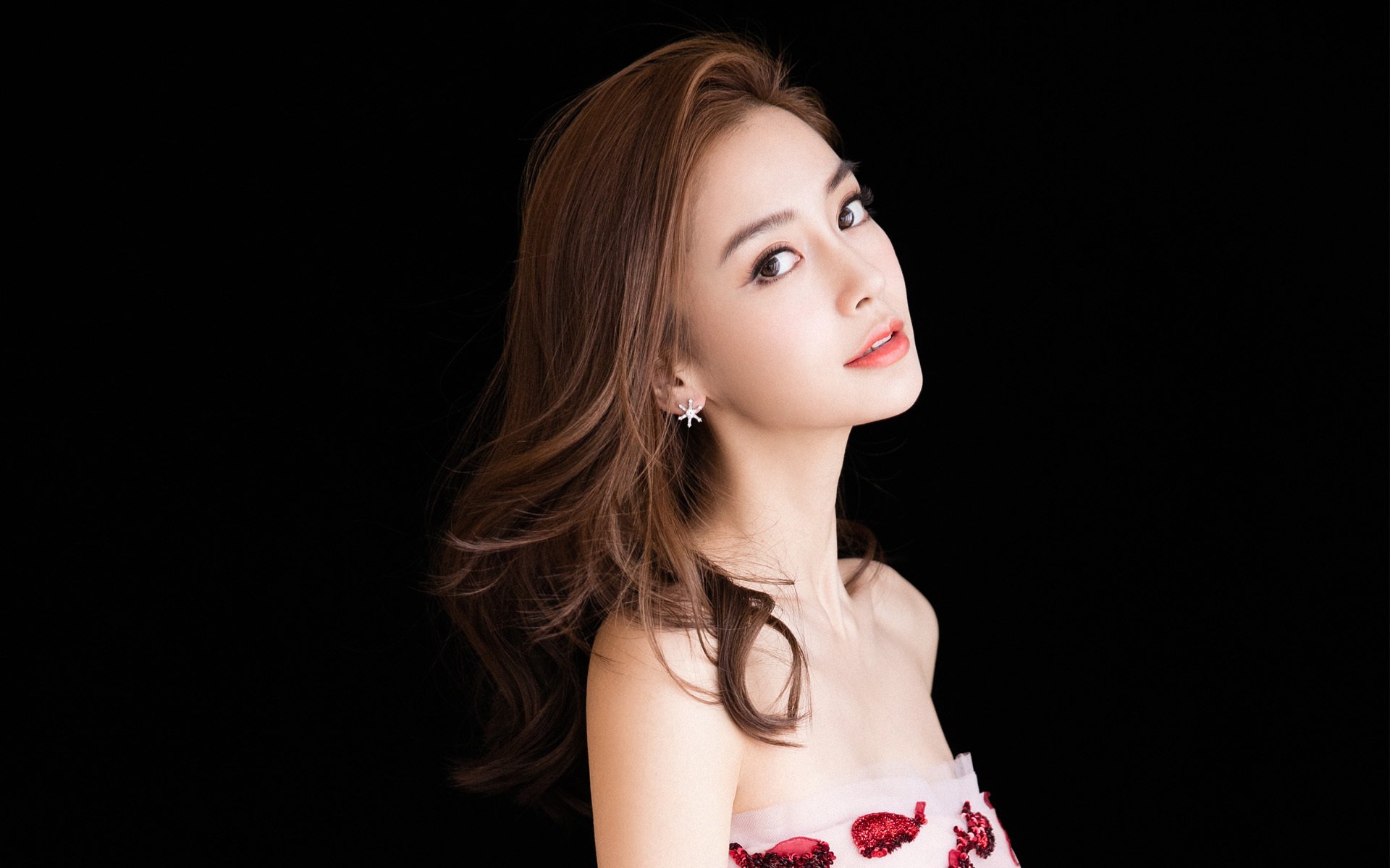 中国足球职业俱乐部优化赛后恢复流程，中国足球联赛开始走向职业化